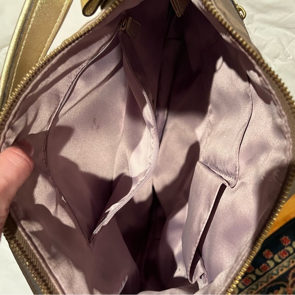 EARLY 2000S GOLD COACH BAG - Picture 5 of 6